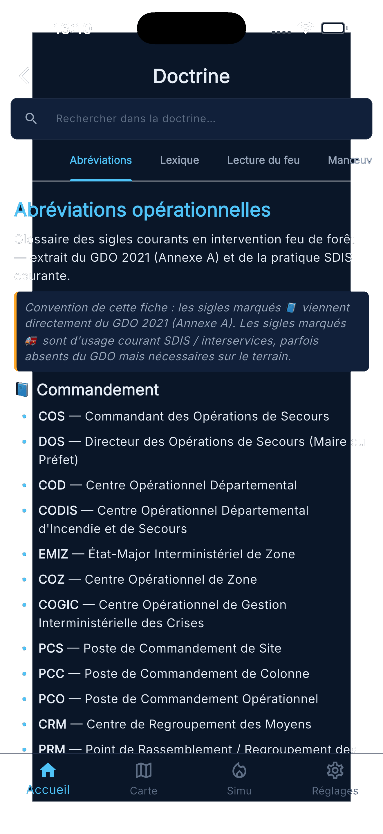 Écran Doctrine de KiloDelta : barre de recherche, onglets Abréviations, Lexique, Lecture du feu, Manœuvres, et liste des sigles de commandement